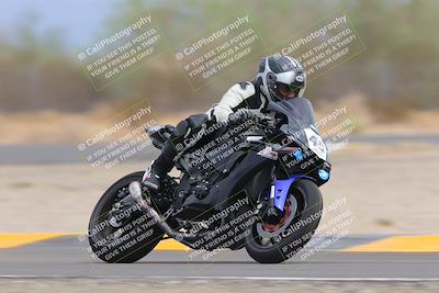 media/Sep-10-2022-SoCal Trackdays (Sat) [[a5bf35bb4a]]/Turn 6 (1140am)/